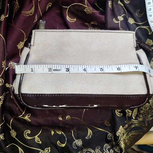 💥3/$20 Estee Lauder Small Cosmetic Bag! - Picture 8 of 13